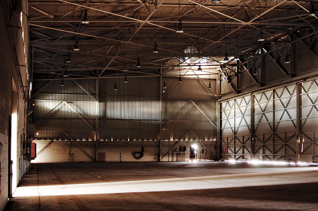 002b2-JLB-115-Seaelk-Hangar-interior-from-back-corner-06
